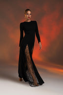 Siyah Dantel Yırtmaç Detaylı Uzun Elbise