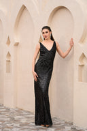 Siyah Payetli Askılı Uzun Elbise