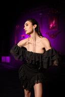 Siyah Düşük Omuz Fırfır Detaylı Mini Elbise