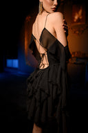 Siyah Şifon İp Bağlama Detaylı Volanlı Mini Elbise